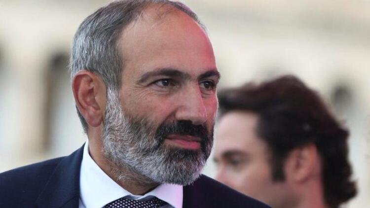 Ermenistan halkı Paşinyan’ın peşine düştü! Nerede o hain? Korkudan kaçacak