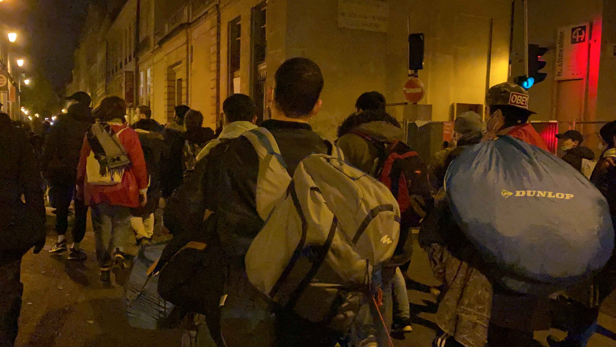 Fransız polisinden sığınmacılara insanlık dışı muamele: Sokak sokak kovaladılar!