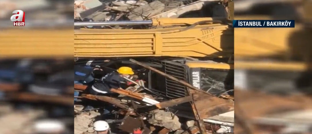Son dakika: İstanbul’da yıkım yapan kepçe bir anda böyle devrildi! Operatör içinde sıkıştı