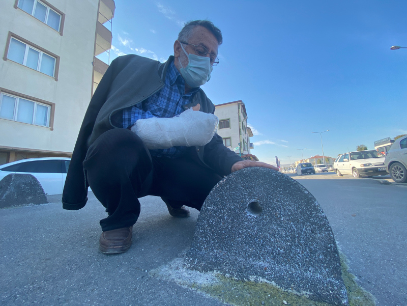 Ölümden döndü! Aynı taşa tam 6 kez takılıp düştü...