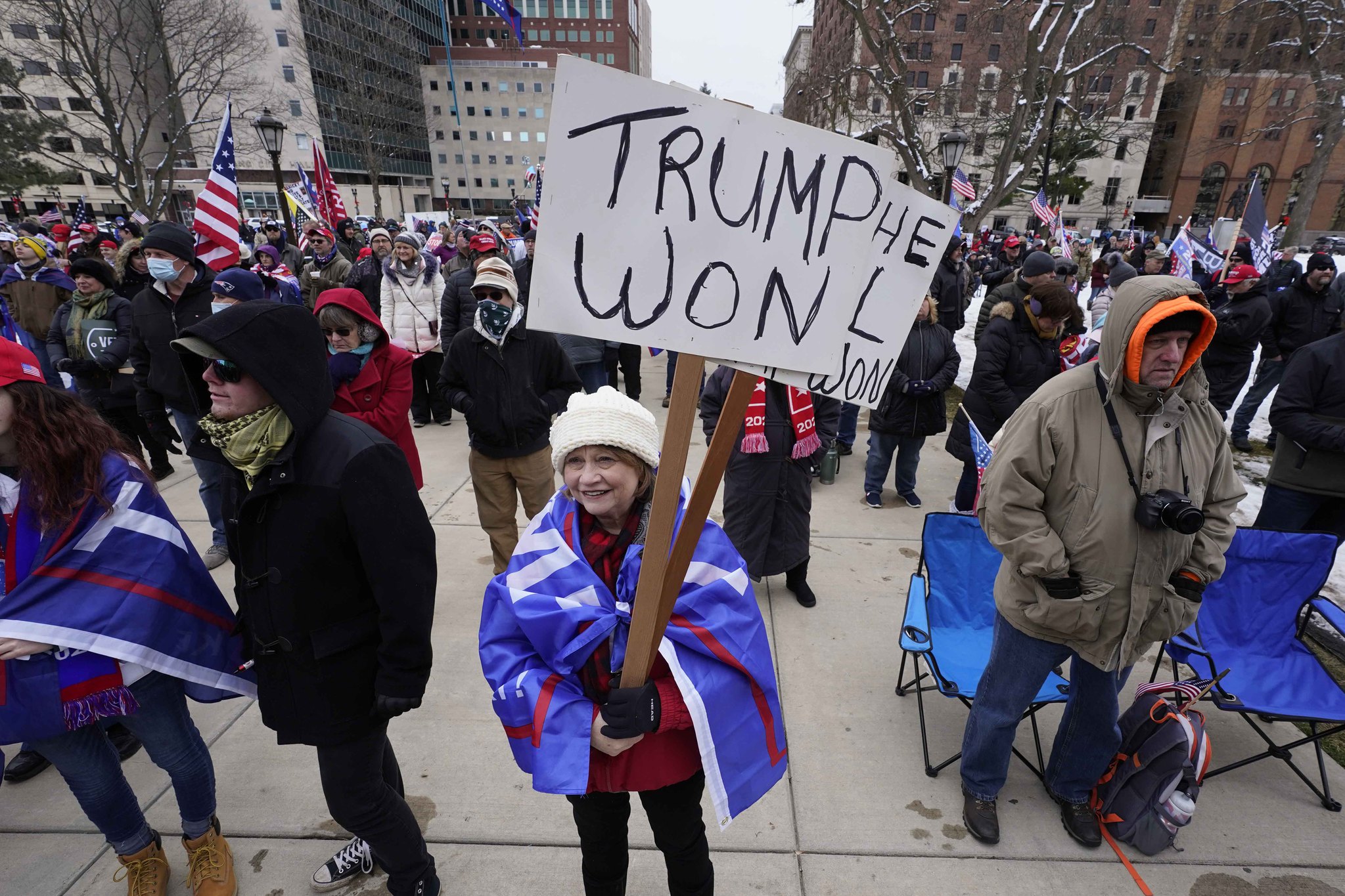 Trump mitinginin ardından ABD karıştı! Washington’da sokağa çıkma yasağı ilan edildi