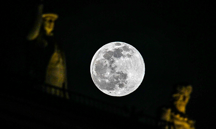 Yılın ilk dolunayı! Kartpostallık görüntüler oluştu