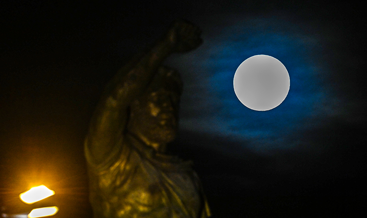 Yılın ilk dolunayı! Kartpostallık görüntüler oluştu