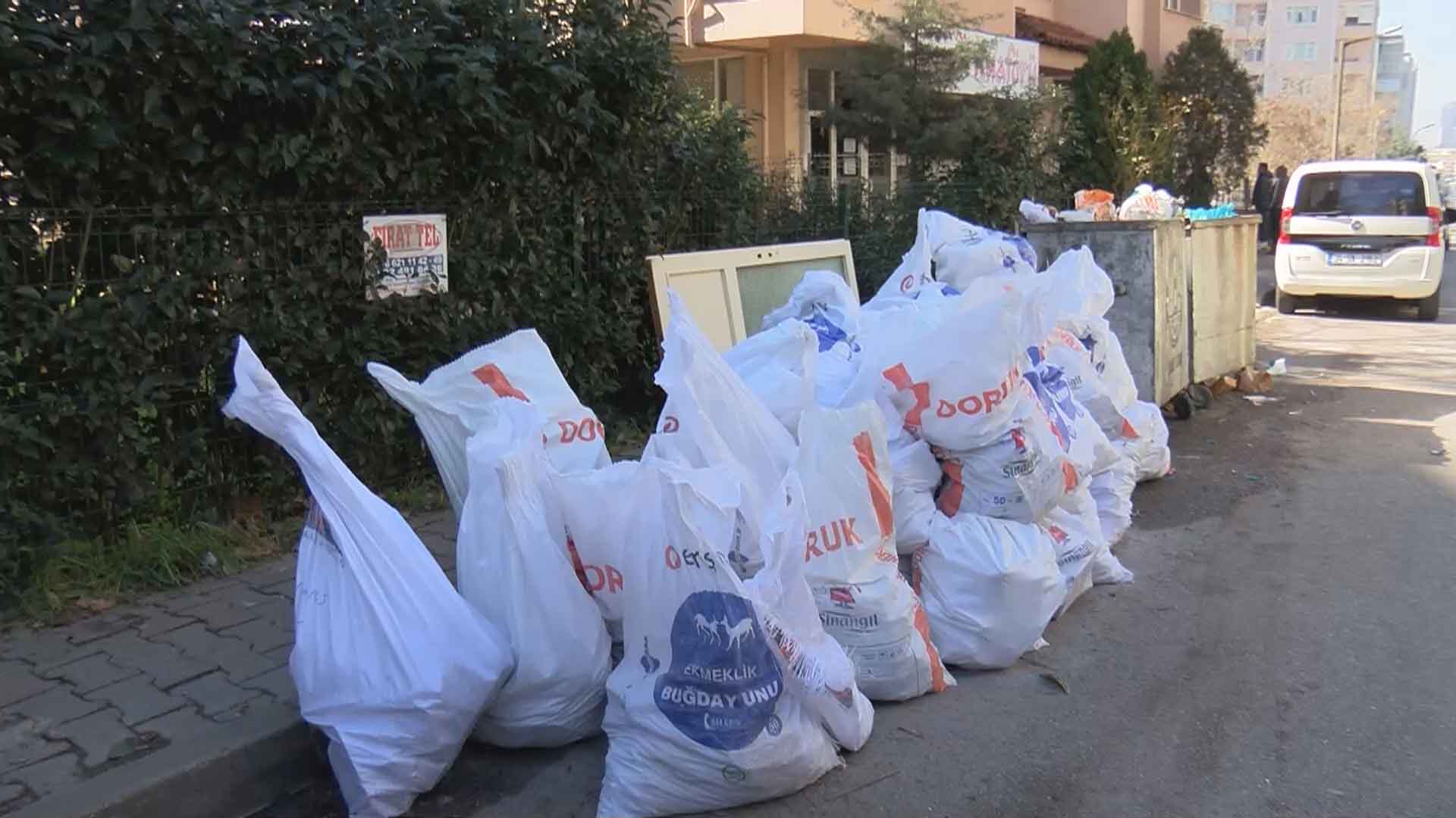 CHP’li Maltepe Belediyesi’ne düzenlenen grev nedeniyle Maltepe’de çöpler alınmıyor!