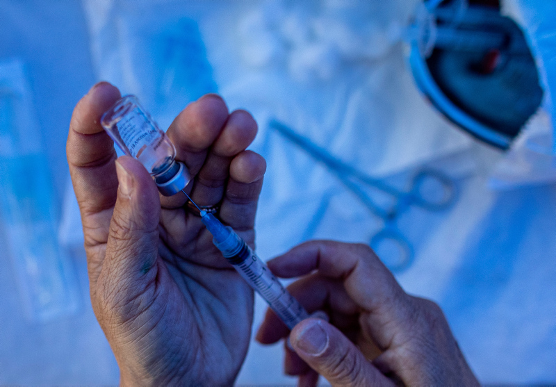 İlk sonuçlar açıklandı! İkinci doz Kovid-19 aşısı yaptıran kaç kişi virüse yakalandı?