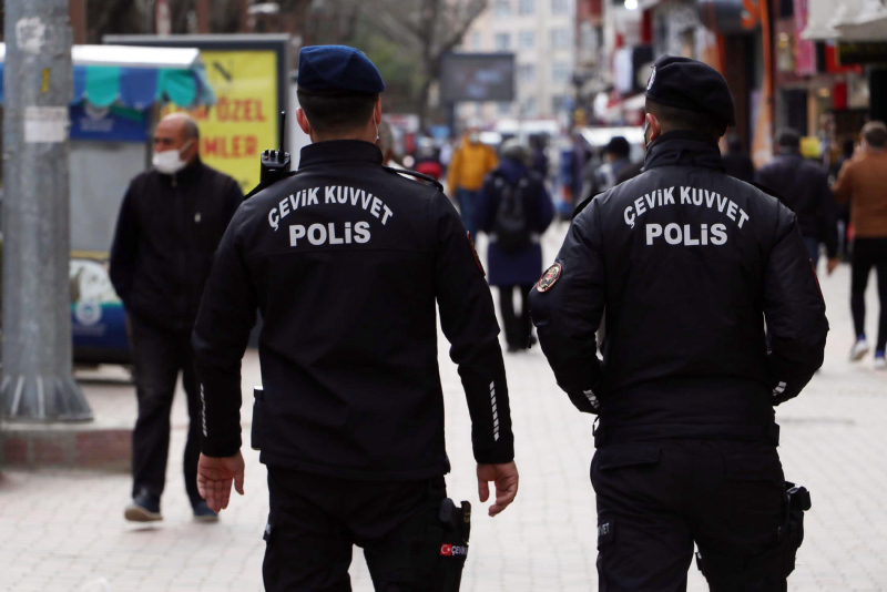 Cerrahpaşa Dekanı Prof. Dr. Gönen’den korkutan uyarı: İkinci dalga tsunami gibiydi