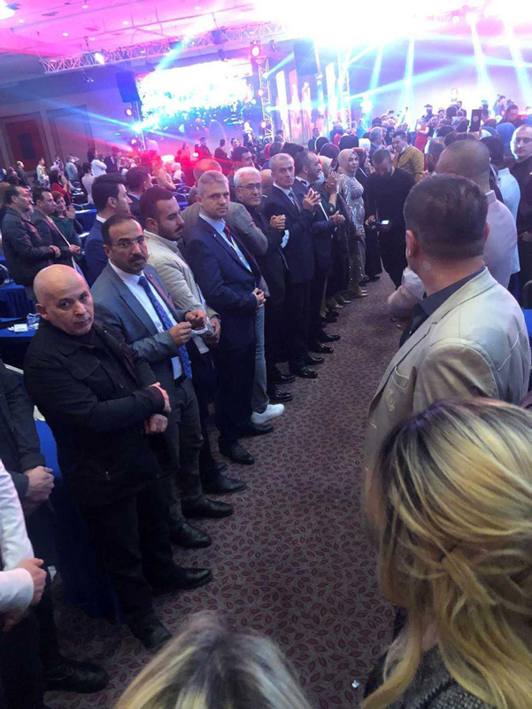 Antalya’da ’pes’ dedirten görüntü! 1900 kişi ne maske taktı ne de mesafe kuralına uydu