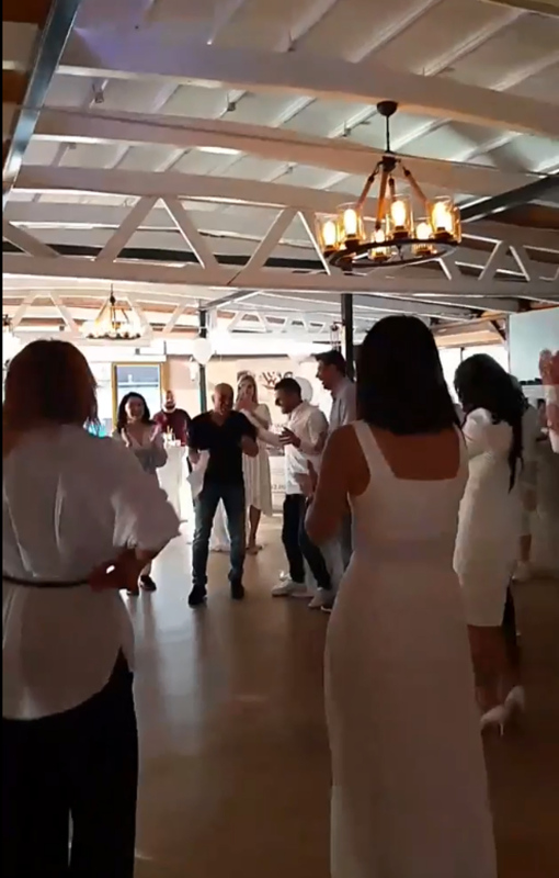 Antalya’da ’pes’ dedirten görüntü! 1900 kişi ne maske taktı ne de mesafe kuralına uydu