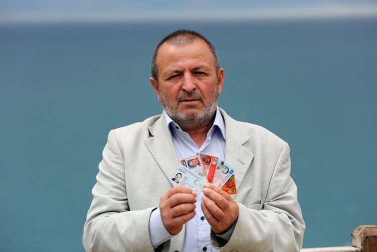 Zonguldaklı Ersin Akbaş’ın 37 yıllık kimlik çilesi! 4 tane ismi var
