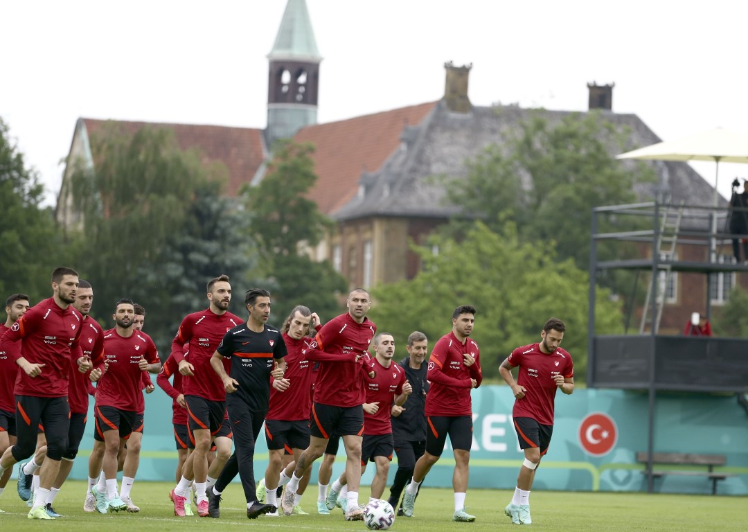 EURO 2020 İtalya-Türkiye maçı öncesi Şenol Güneş'ten flaş açıklamalar | İşte Türkiye'nin taktiği