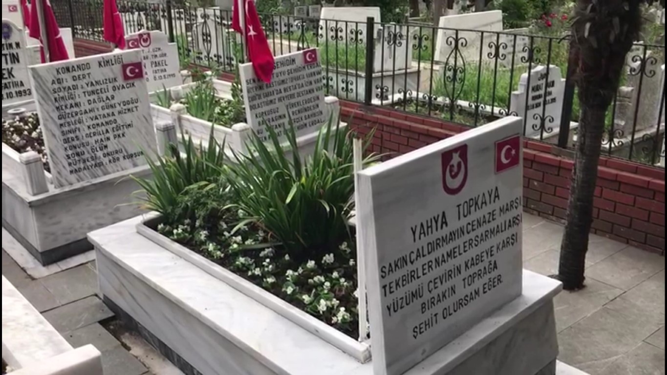 Samsun’da şehitlikteki Türk bayrağı ve direği çalan hırsızlar yakalandı