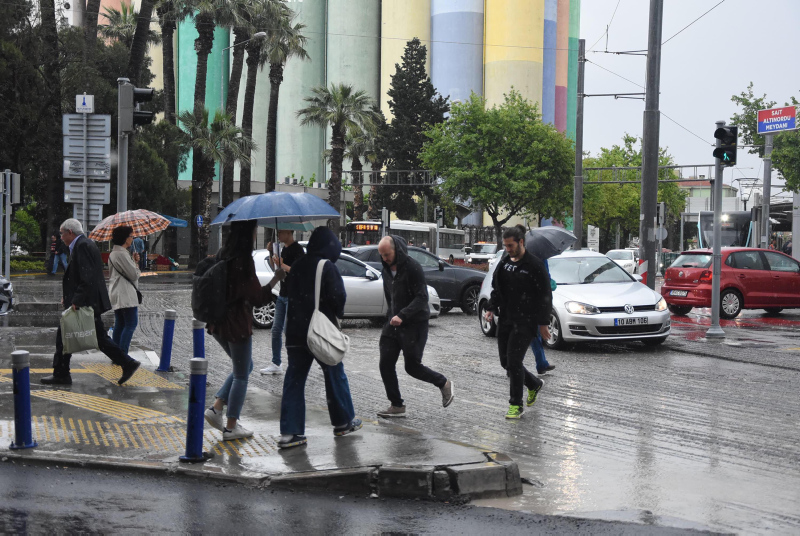 Sıcaklıklar artacak mı? Hava durumu nasıl olacak? Uzman isim A Haber canlı yayınında vatandaşları uyardı