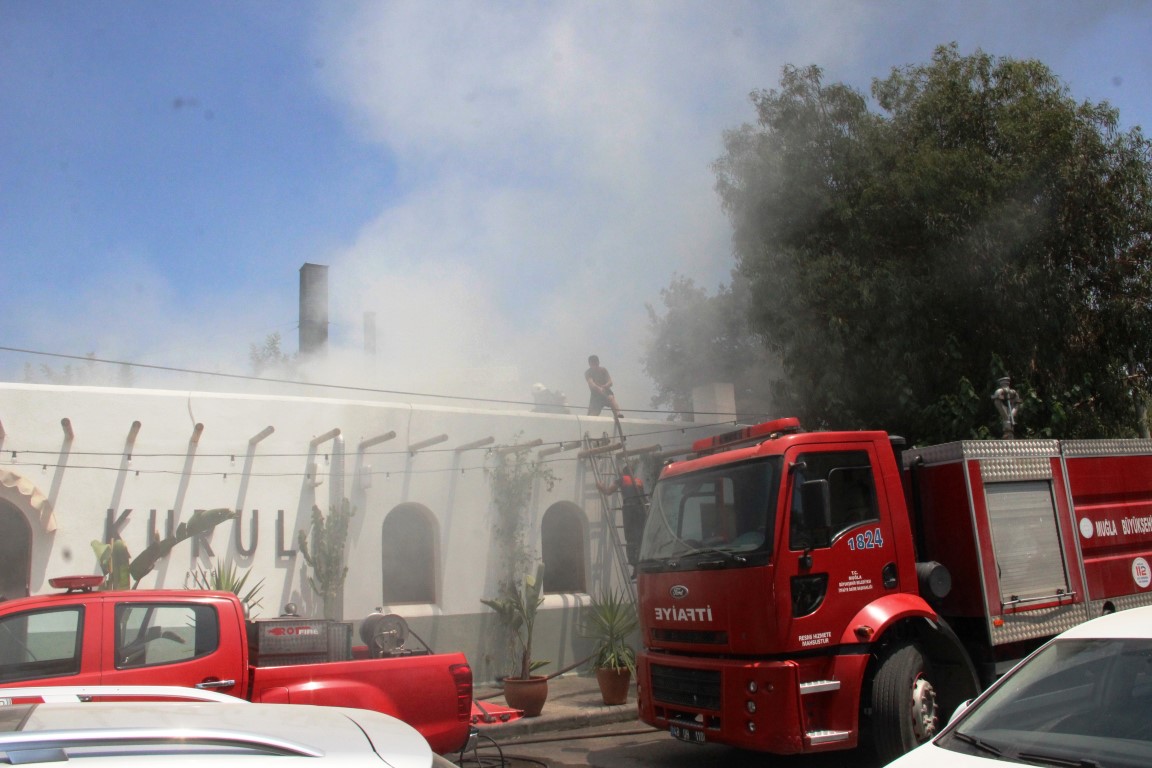 SON DAKİKA: Ünlü oyuncu Kaan Çakır’a büyük şok! Bodrum’daki restoranında yangın çıktı | Kaan Çakır kimdir?