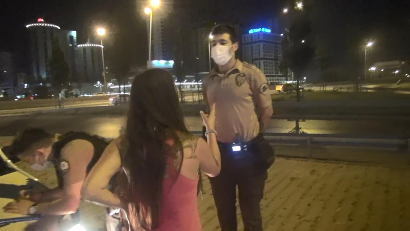 İstanbul’da alkollü kadın dehşeti! Hakaret edip tehditler savurdu