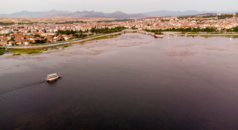 Beyşehir Gölü 150 metre çekildi: Can çekişiyordu şu anda ölme derecesinde