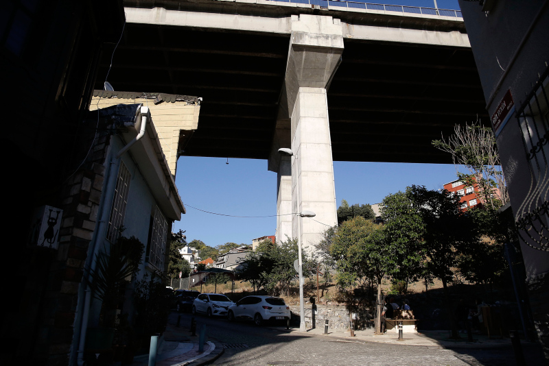 15 Temmuz Şehitler Köprüsü’nde kırmızı alarm: Düşen parçalar tehlike saçıyor