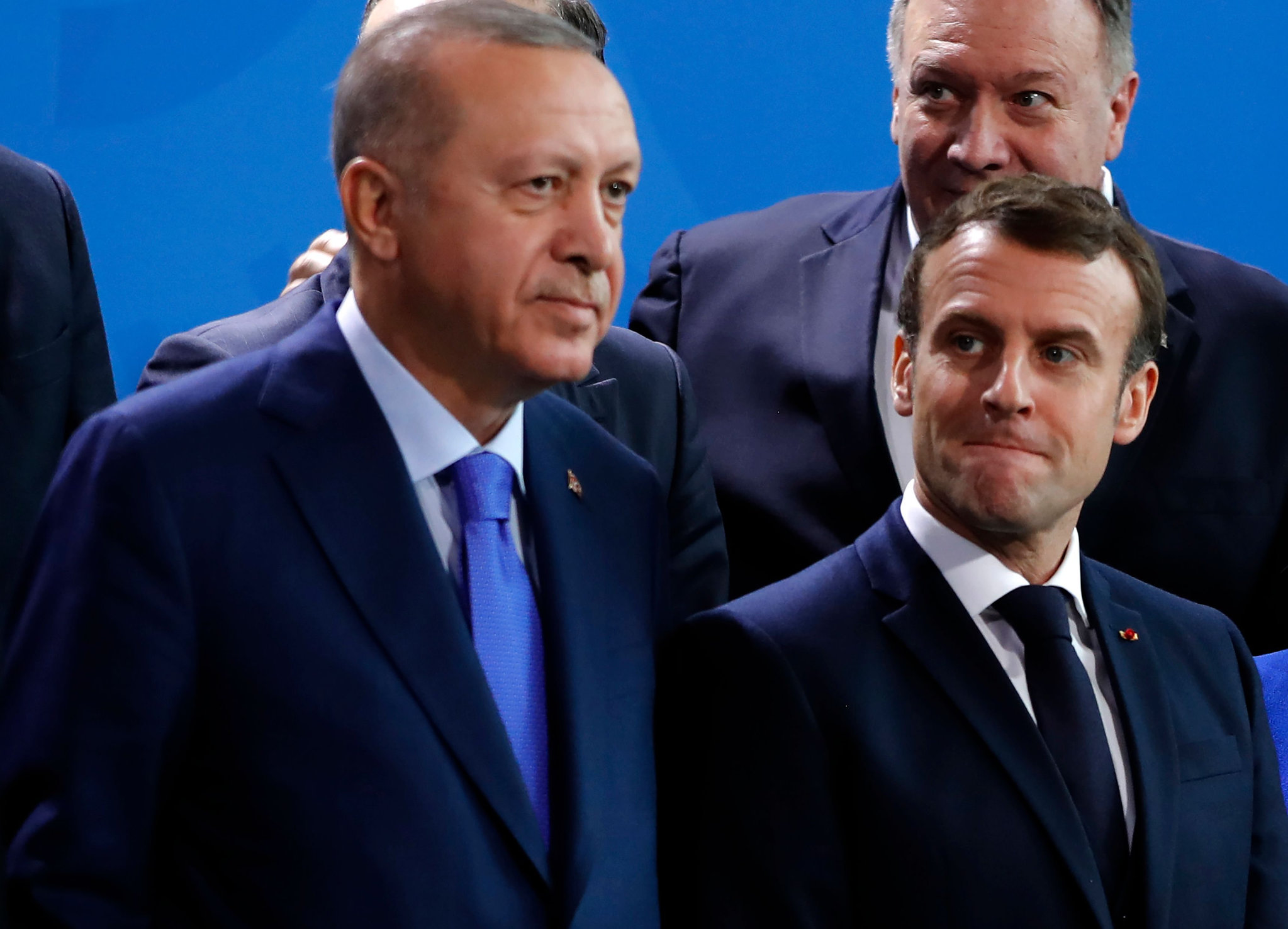 Fransız siyasetçiden Emmanuel Macron’a sert tepki: Sen kimsin? | Macron neden Cezayir’i hedef aldı?