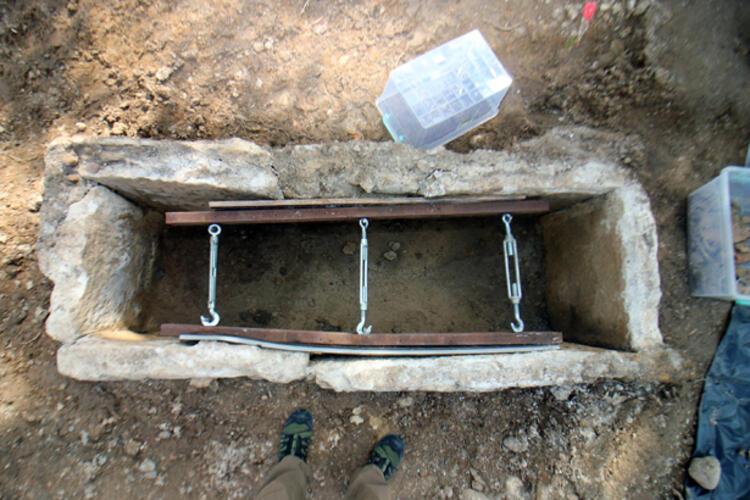 Kepçenin ucunda büyük hazine! Yol yapımı sırasında bulundu