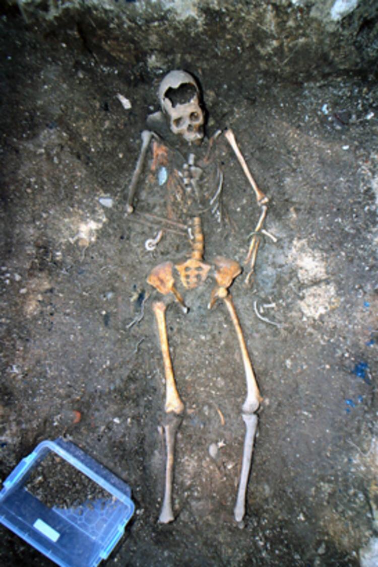 Kepçenin ucunda büyük hazine! Yol yapımı sırasında bulundu