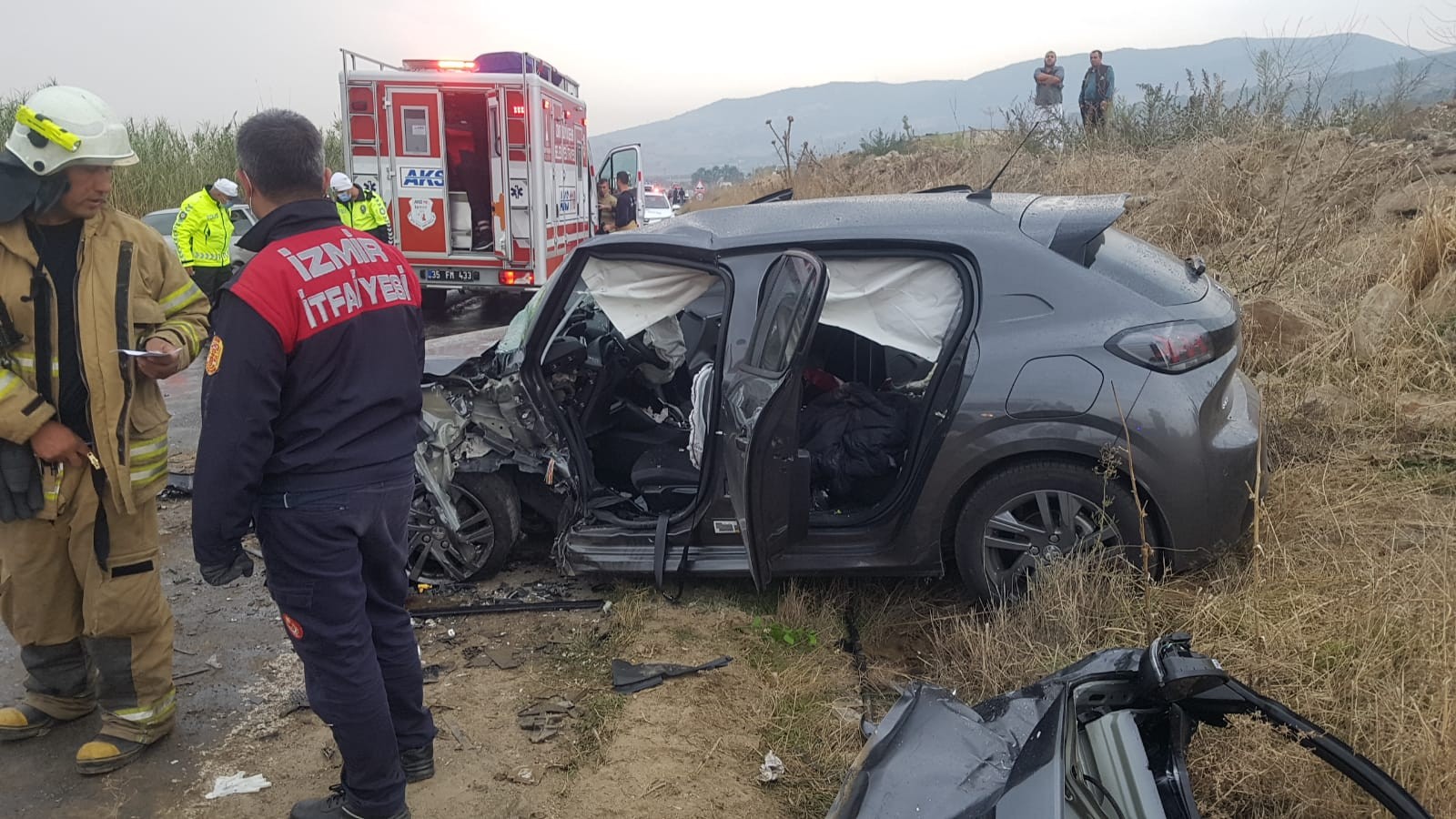 SON DAKİKA | İzmir-Ödemiş yolunda feci kaza! Ölü ve yaralılar