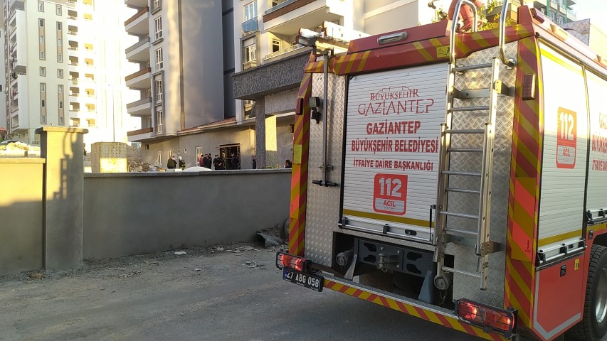 Yürek sızlatan kaza! 12. kattan düşen işçi hayatını kaybetti