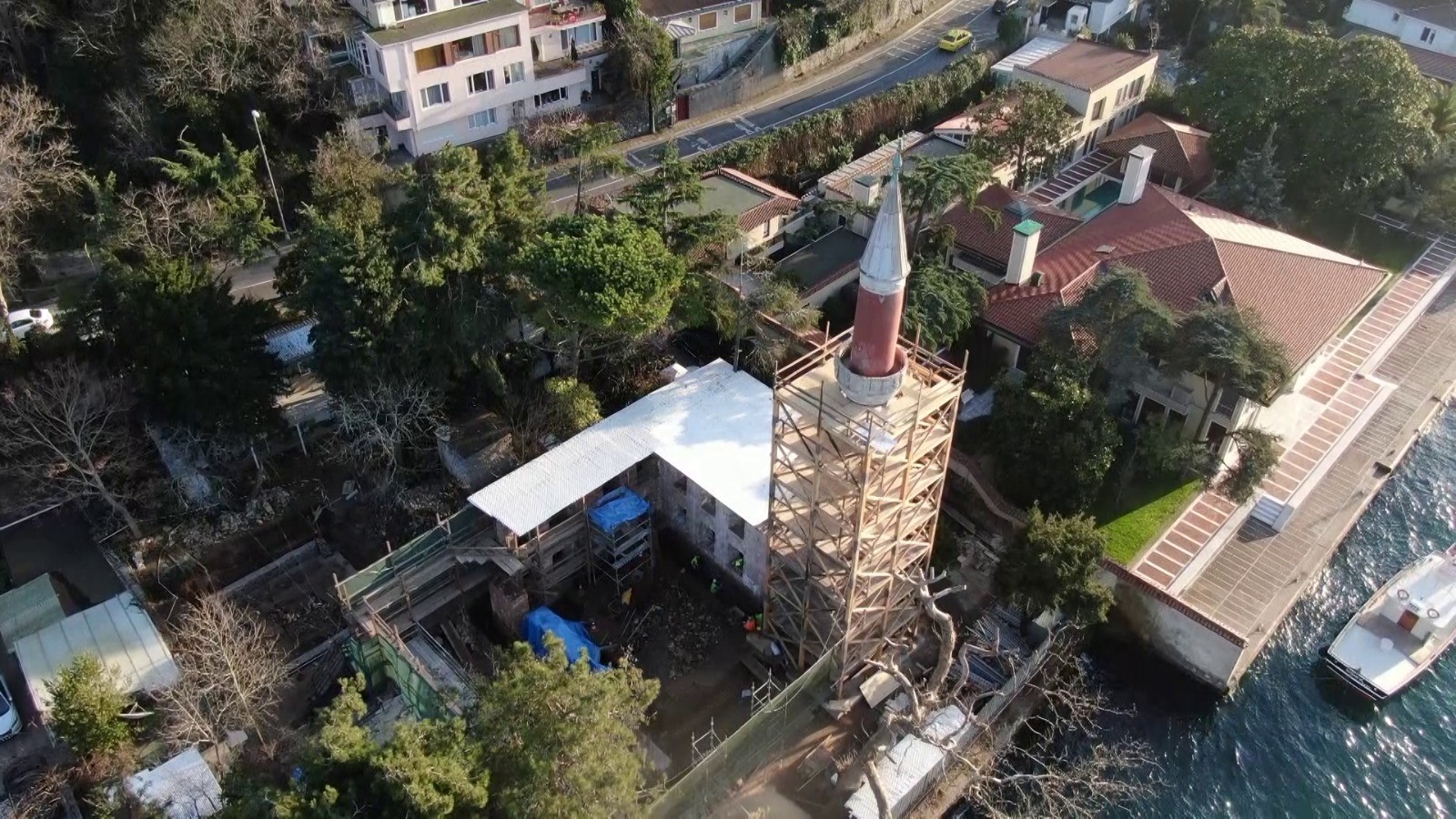 355 yıllık tarihi Vaniköy Camii’nde çalışmalar devam ediyor! 14 ay sonra görüntülendi