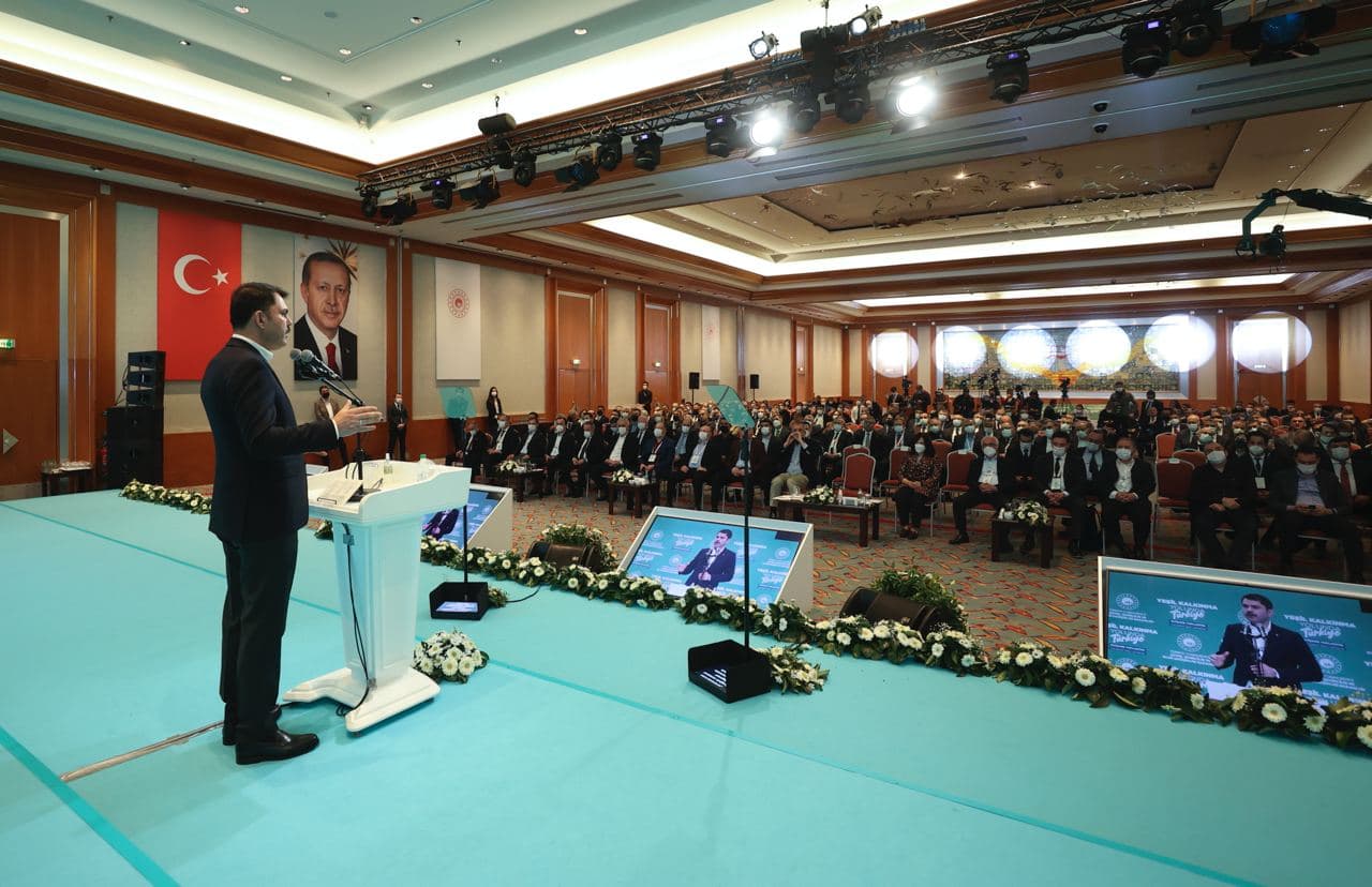 Çevre, Şehircilik ve İklim Değişikliği Bakanı Murat Kurum Yeşil Kalkınma Yolunda Türkiye İstişare toplantısının sonuç bildirgesini açıkladı