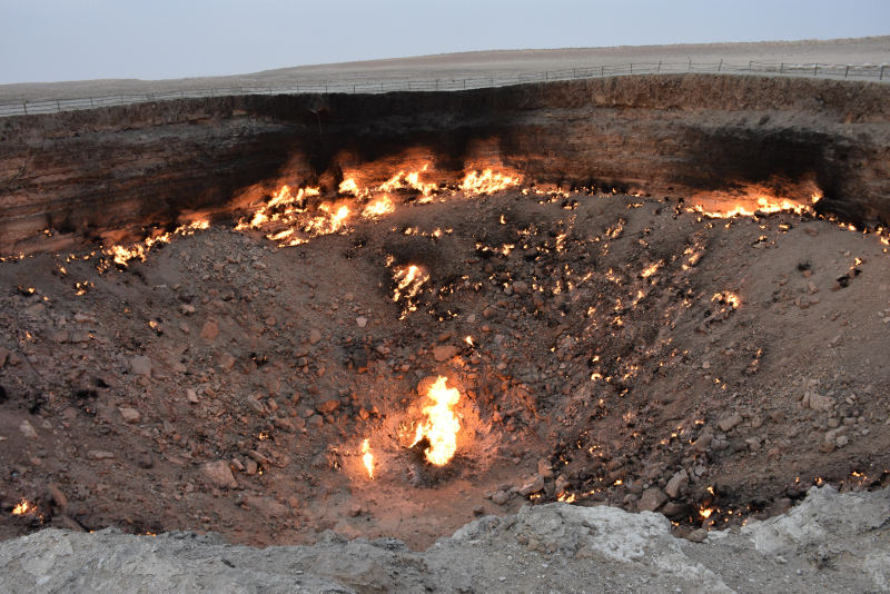 Yıllardır yanıyor! Cehennem kapısı kapatılacak