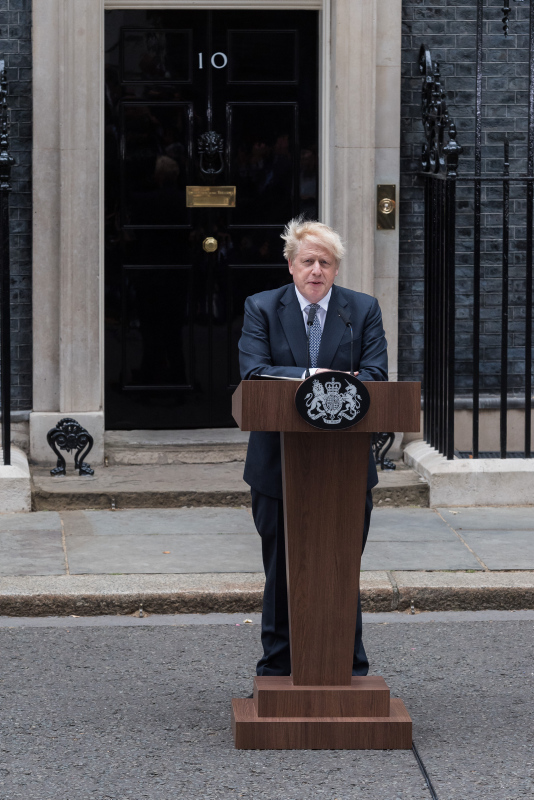 İngiltere’de sular durulmuyor! Boris Johnson’ın istifası sonrası yeni başbakan nasıl belirlenecek?