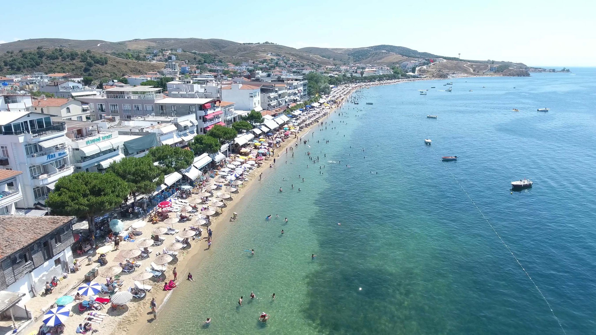 Nüfus 20 kat arttı! Avşa, Ekinlik ve Marmara Adası’na ziyaretçi akını