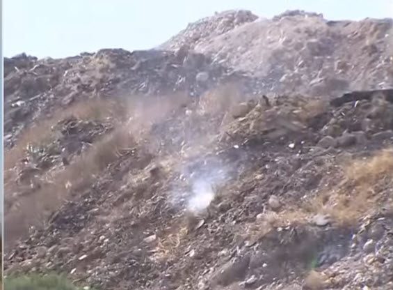 İzmir Çeşme’de çöp sorunu! CHP’li belediye doğal sit alanına yasa dışı çöp depoluyor: Hem vahşi hem kaçak depolama