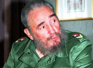 Fidel Castro hayatını kaybetti