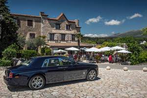 Rolls Royce sadece ‘bir’ aracını çağırdı! - 4