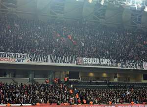 Beşiktaş maç eksiğine rağmen lider