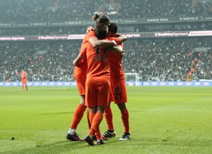 Beşiktaş - Medipol Başakşehir maçından kareler