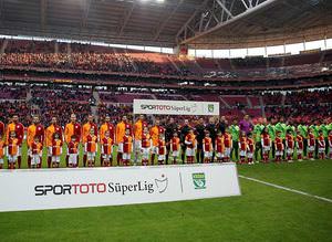 Galatasaray, 3 puanı 3 golle aldı