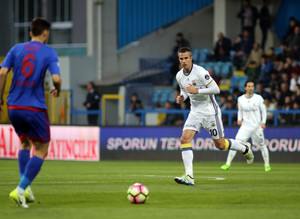 Karabükspor - Fenerbahçe maçından kareler