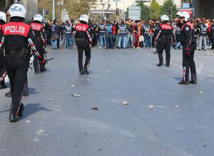 İzmir derbisini Karşıyaka kazandı