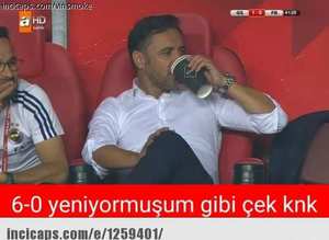 Kupa capsleri güldürüyor!