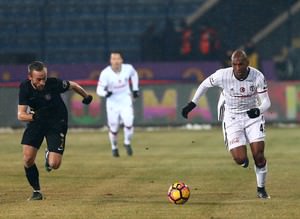 Osmanlıspor - Beşiktaş maçından kareler