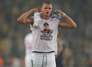 Rus futbolcudan provokasyon