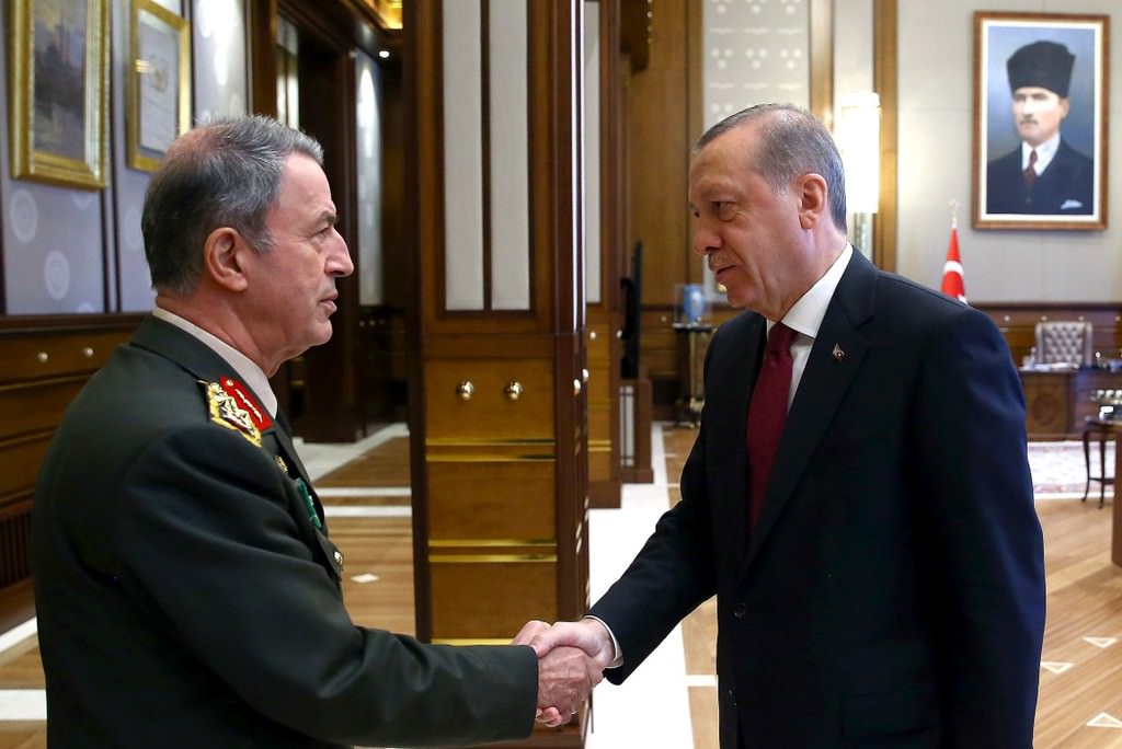 Cumhurbaşkanı Erdoğanın YAŞ üyelerini Beştepede kabul etti
