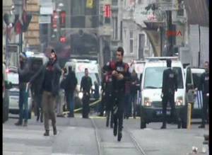 İstanbul Taksimdeki patlamadan ilk fotoğraflar