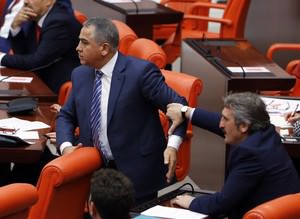 ’Makul Kürt’ diye sataşan HDP’lilere soğuk duş