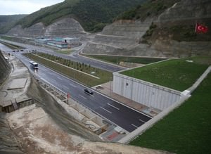 Türkiyenin en uzun otoyol tüneli Orhangazi Tüneli