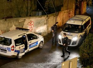 Yeni Şafak ve Yeni Akit gazetelerine eş zamanlı saldırı