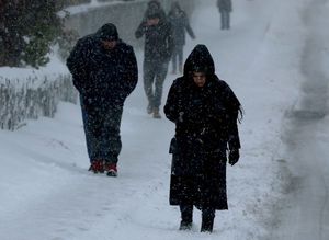 İstanbulda kar kalınlığı 40 santimetreye ulaştı