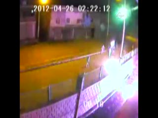 PKK'lılar Vanlı depremzedelere saldırdı