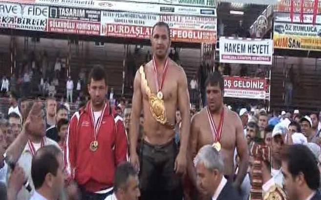 Ali Gürbüz başpehlivan oldu