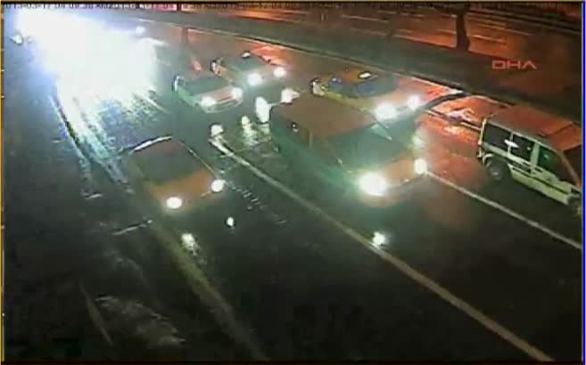 Hem kazayı hem duyarsızlığı kaydetti!